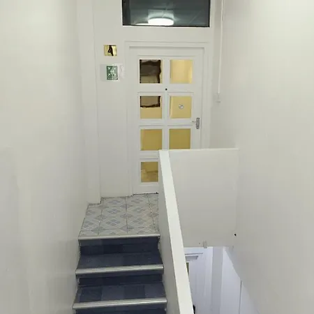 Ontrack Travel Apartment Male Exterior photo