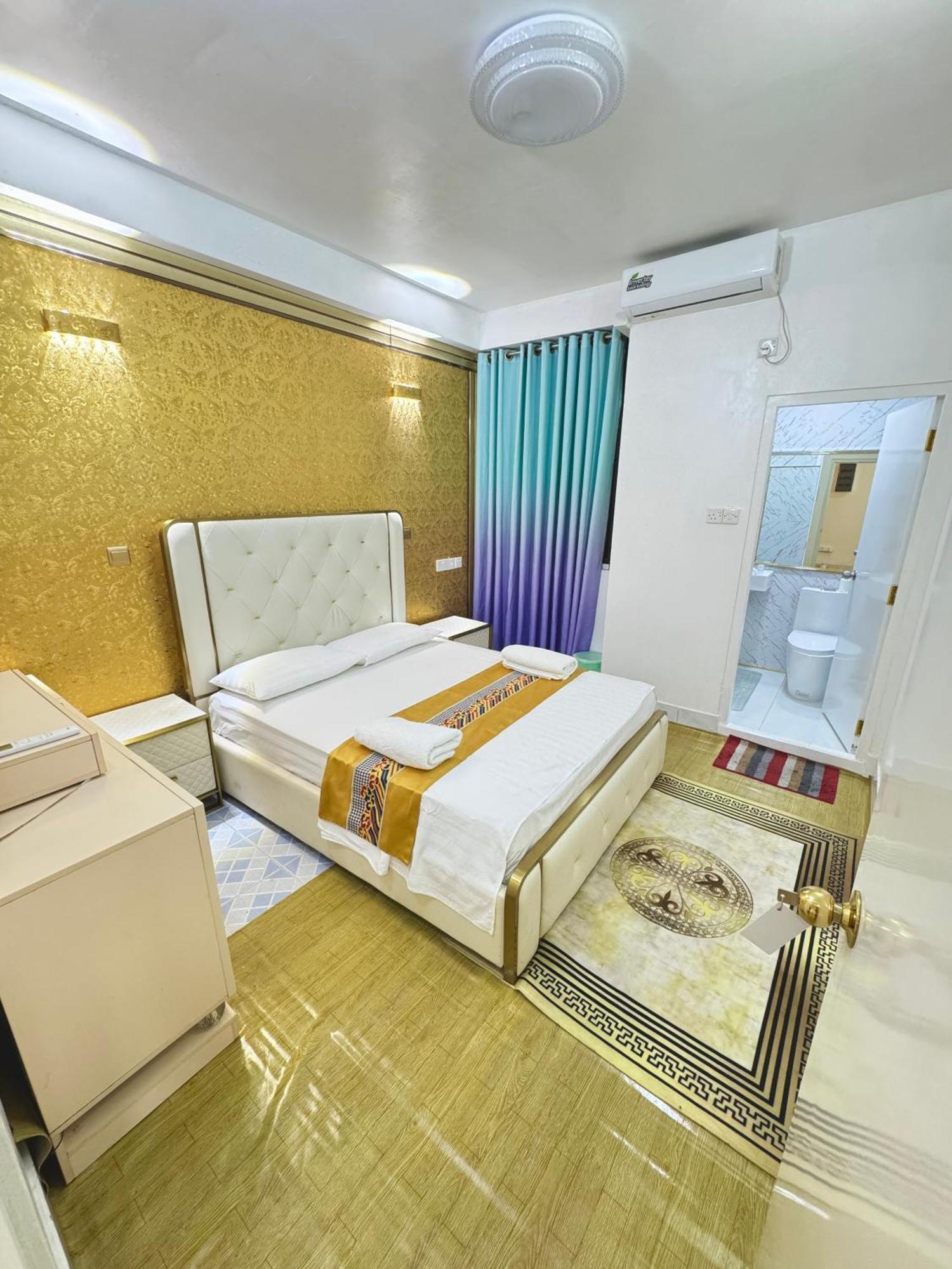 Ontrack Travel Homestay *